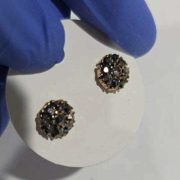 Black & Gold Cluster Stud Earrings – Minimalist Faceted Gem Statement Jewelry - Picture 3 of 8